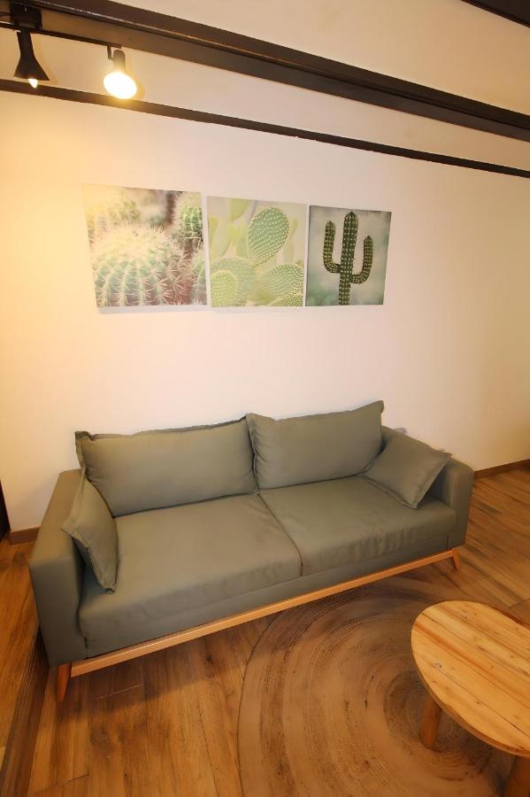 Increible Apartamento con terraza al lado de Torres de Quart - B&B Valencia