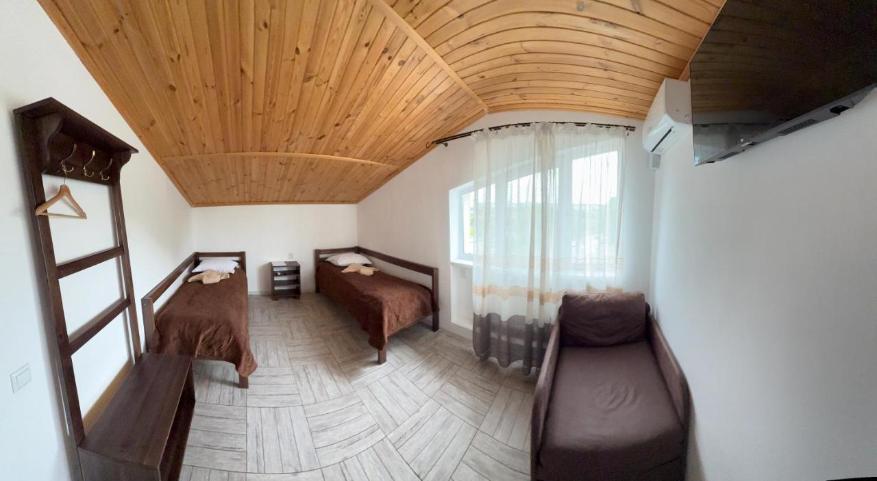 Habitación Familiar con baño compartido