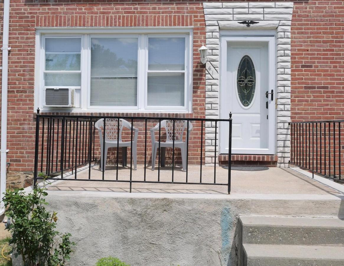 Spacious 4-Bedroom Family Home Sleeps 10 Peaceful Baltimore Suburb - Chambres d’hôtes Catonsville