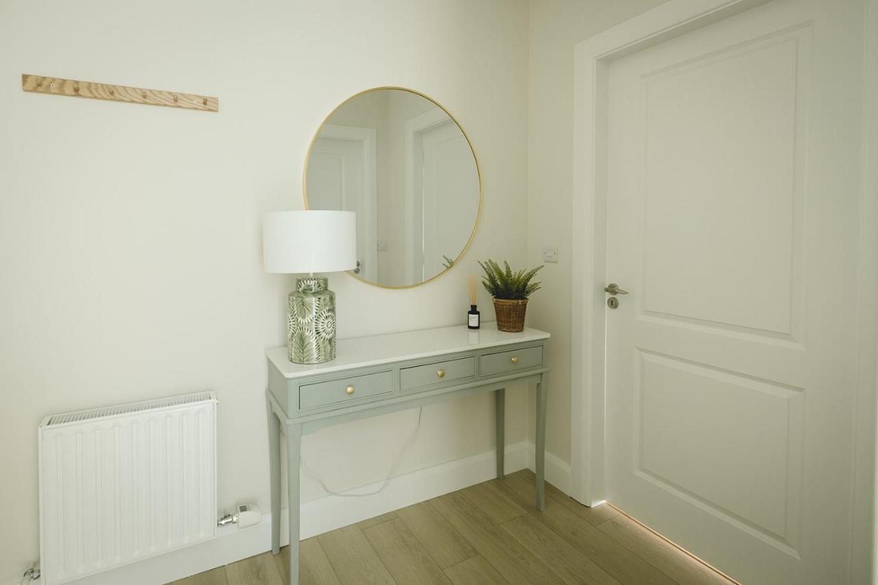 The Old Schoolhouse - The Courtyard - B&B Donegal Town