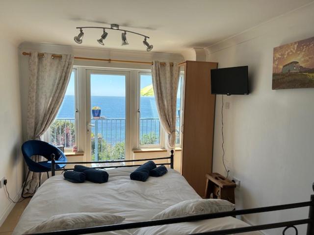 Deluxe Double Room with Balcony and Sea View