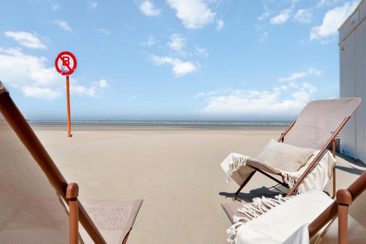 FREDERIK Knokke-Heist op de zeedijk met strandcabine - VOSPROPERTIES - Ferienwohnung Knokke-Heist
