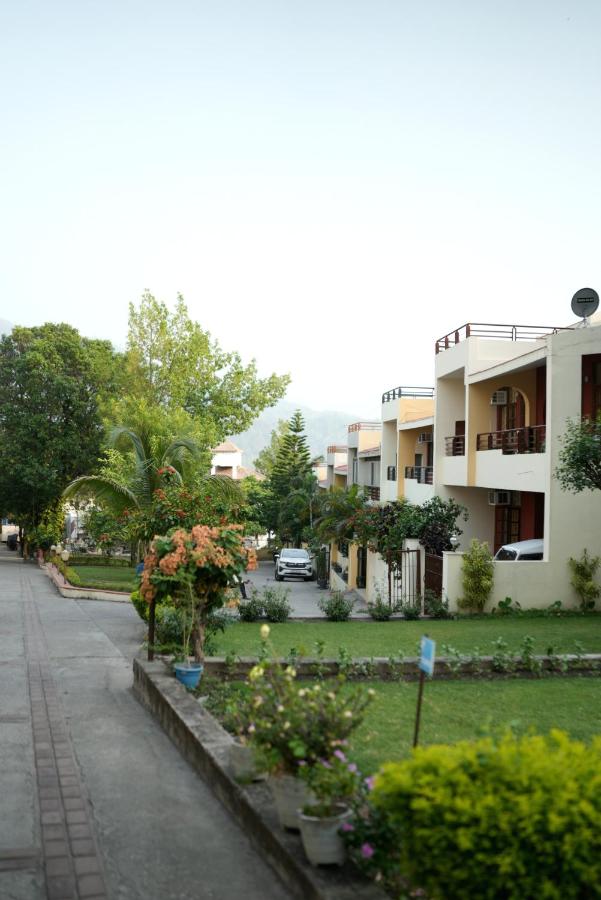 Atreya Boutique Cottage Serene Villa Near Ram Jhula - B&B Rishīkesh