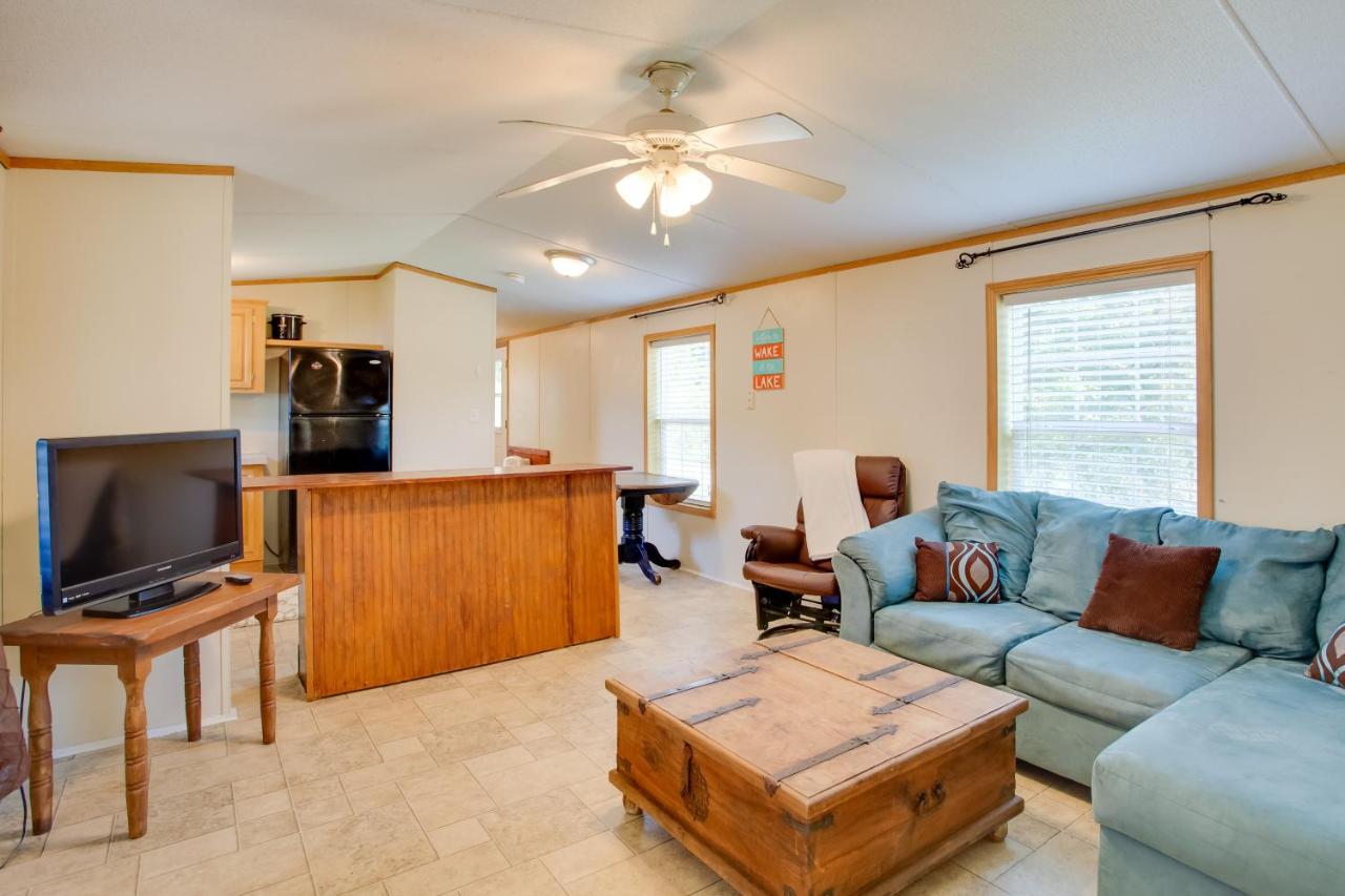 Lake Texoma Cabin Near Willow Springs Marina! - Chambres d'hôtes Mead