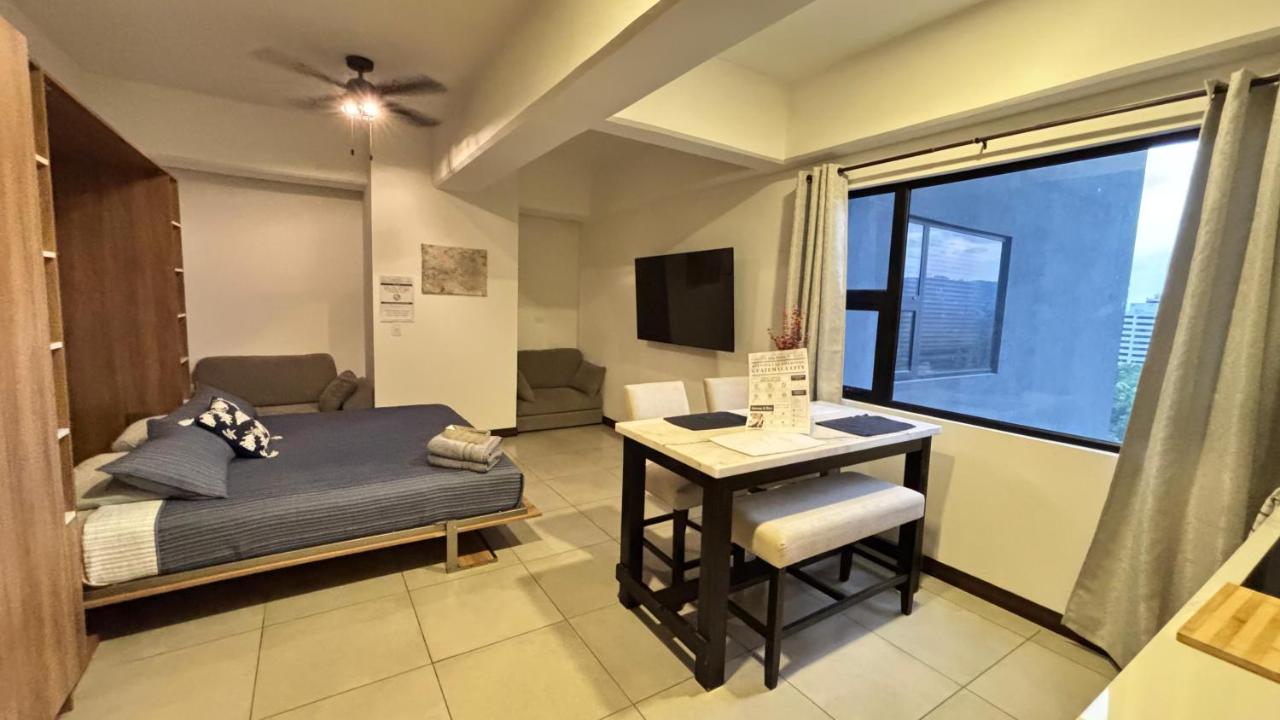 Unique Studio Apartment in the heart of Guatemala City - B&B
