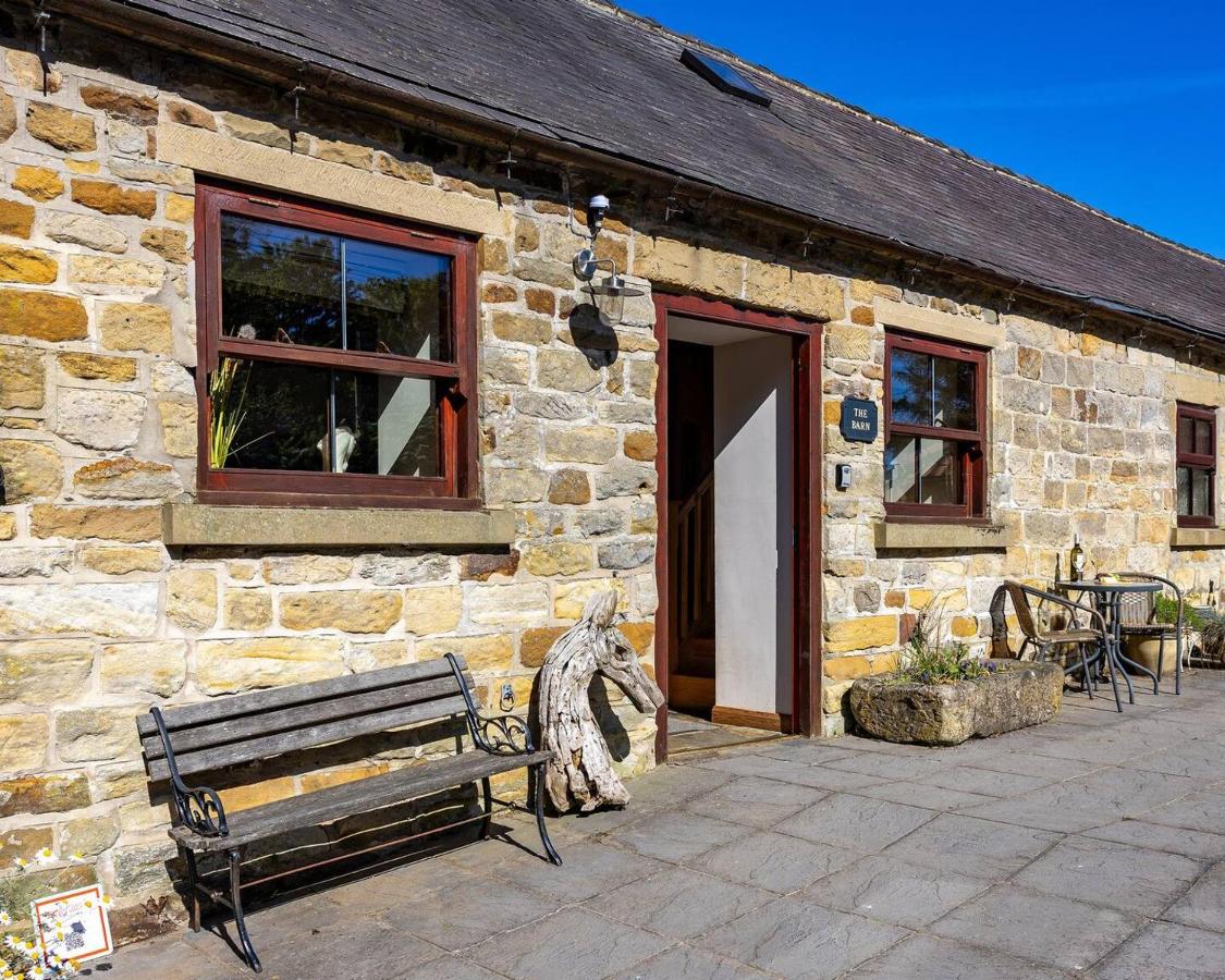 The Barn, rustic country cottage dog friendly - B&B Whitby