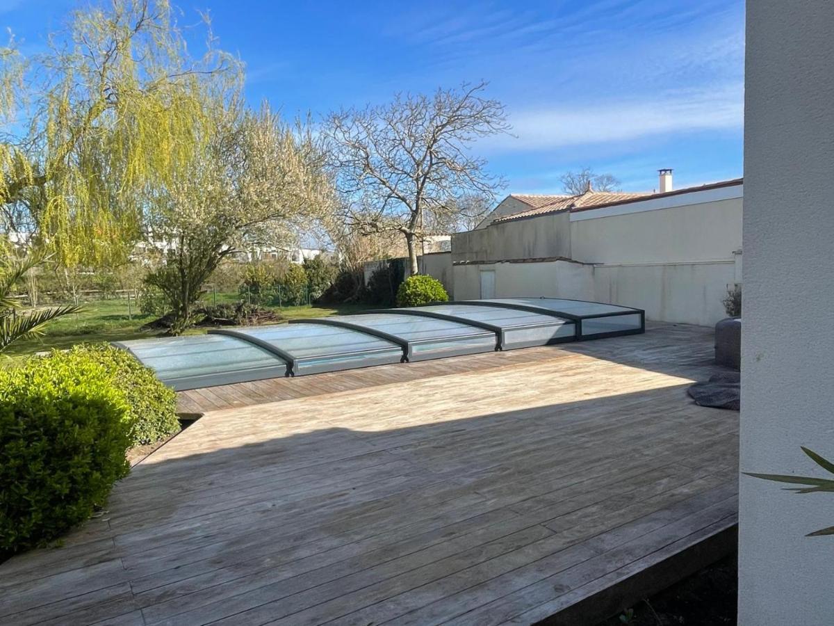 Maison piscine à 3' de la mer. - B&B Yves