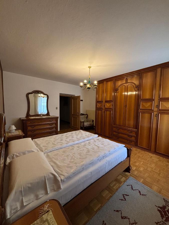 Appartamento con 2 Camere da Letto