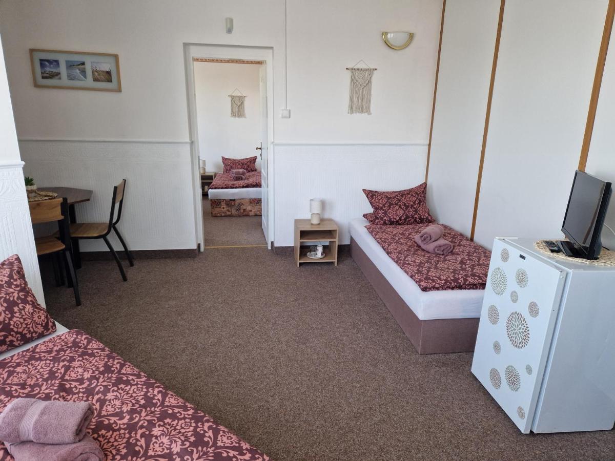 Vierbettzimmer mit eigenem Bad