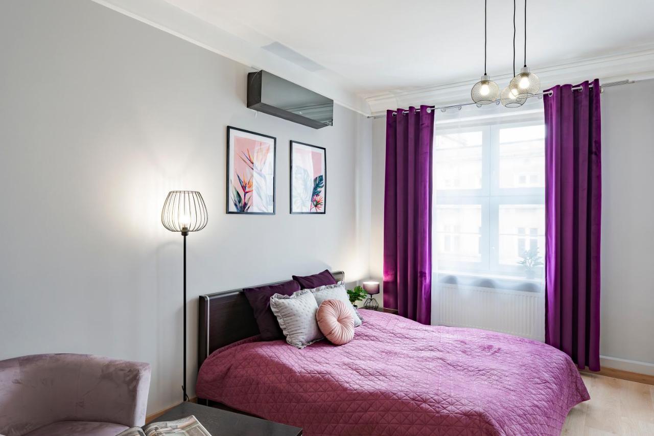 Apartment (2 Adults)