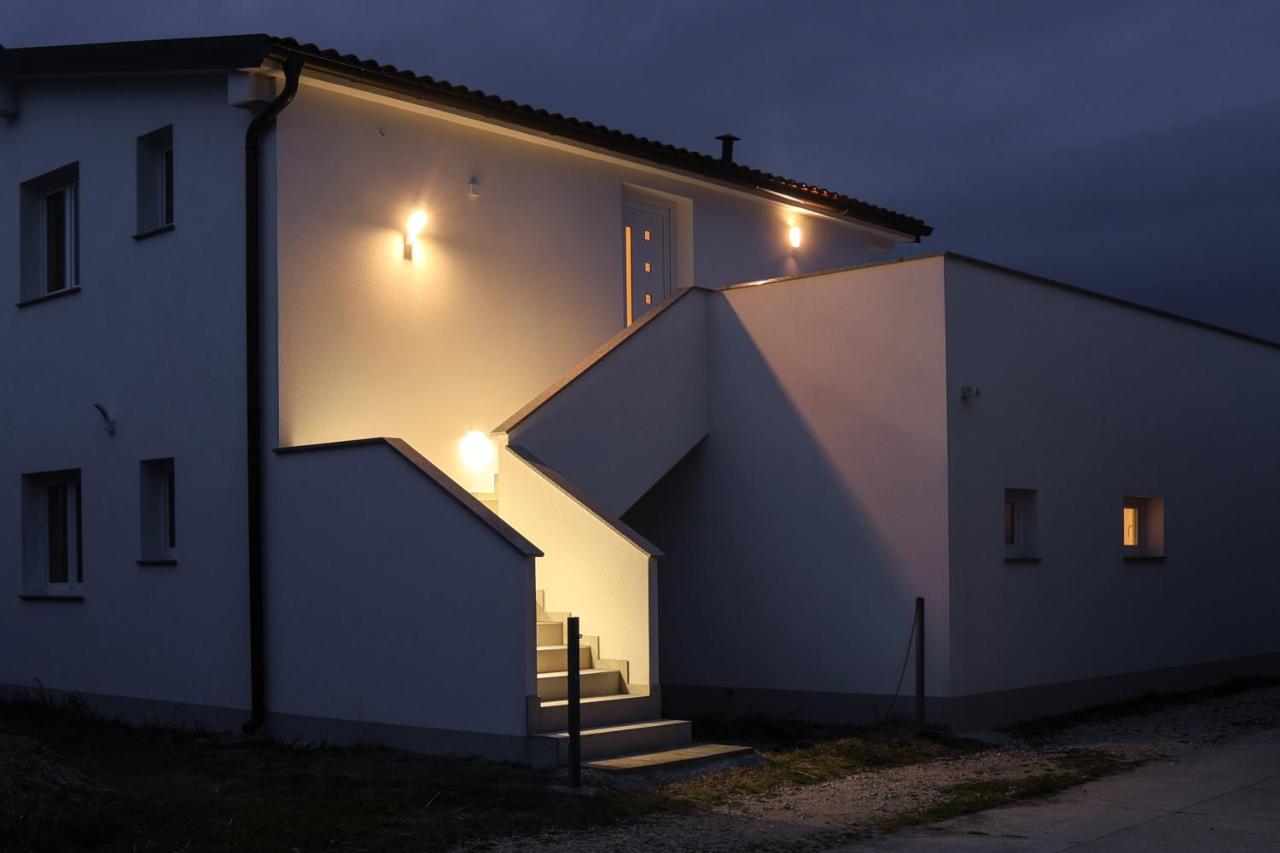 Appartement 2 Chambres avec Balcon et Vue sur la Mer