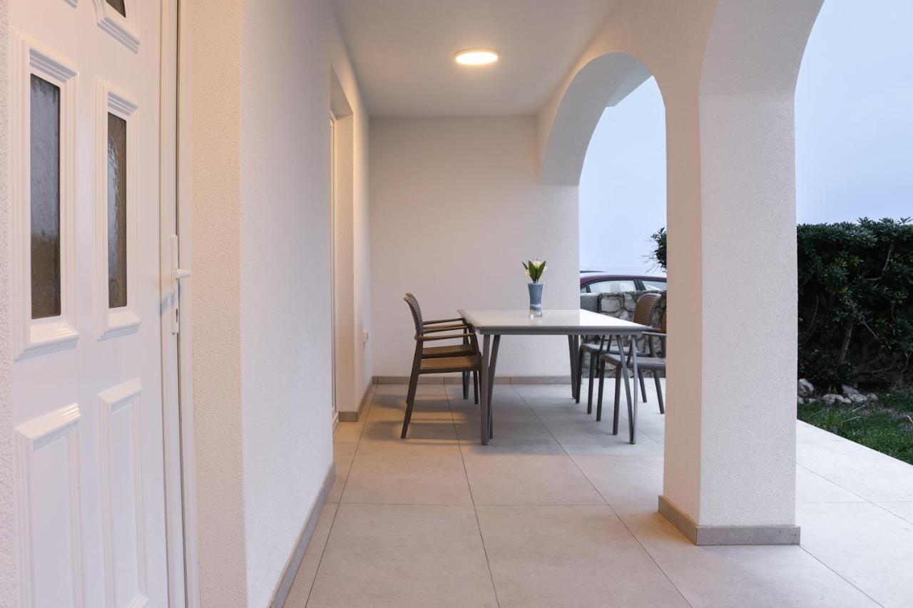 Two-Bedroom Apartment with Terrace and Sea View