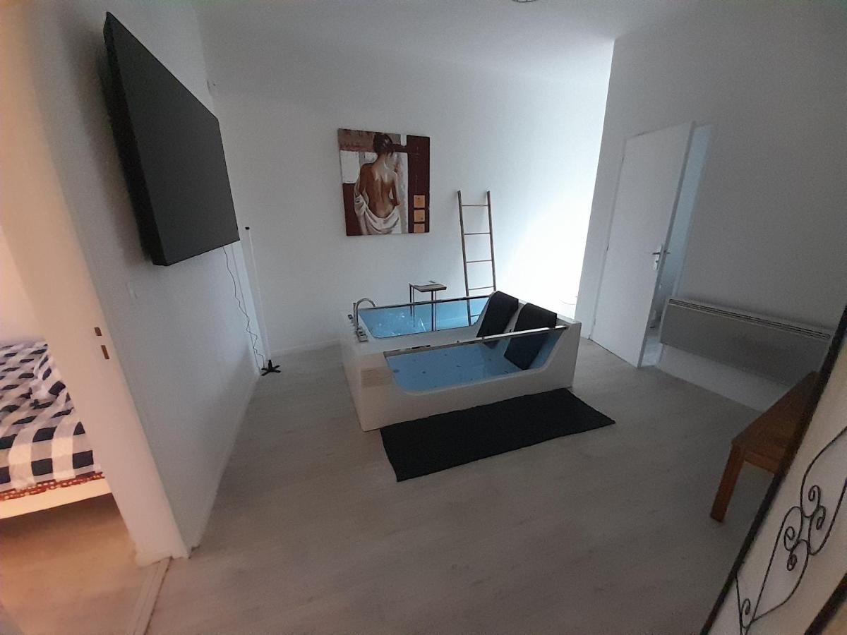 Apaartement près du Stade du Hainaut - Chambres d’hôtes
