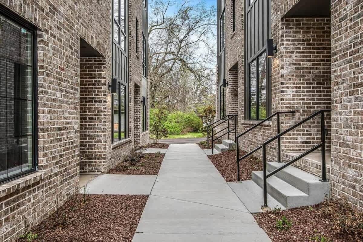 June's Nash Home 4 Miles to Broadway-Rooftop Patio - B&B Nashville