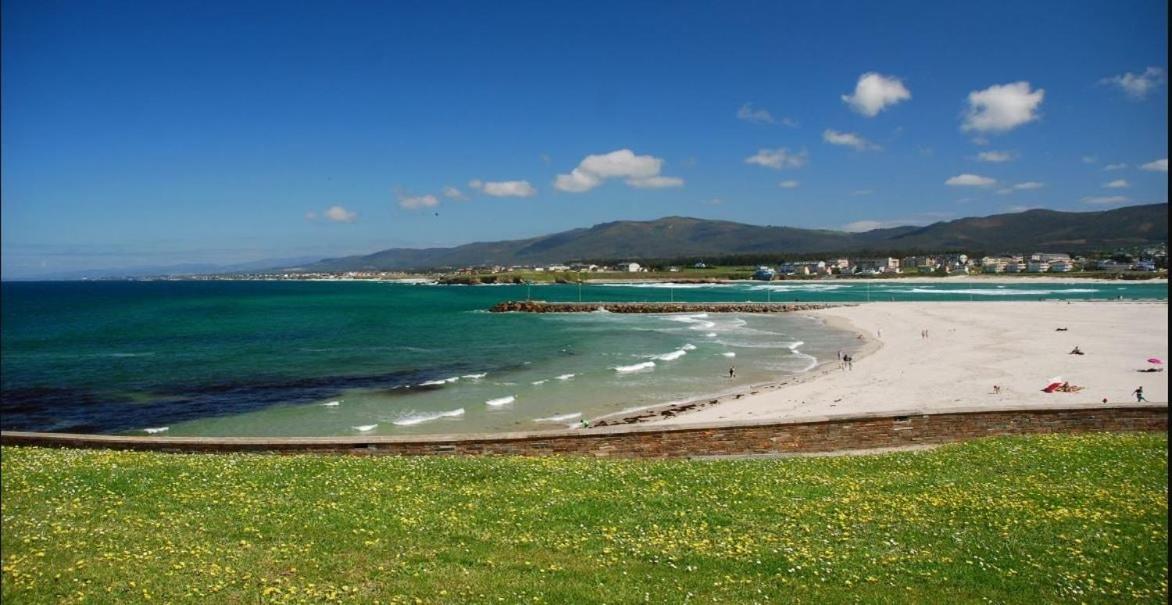 Vistas al mar con terraza y piscina Primera Linea - B&B Foz