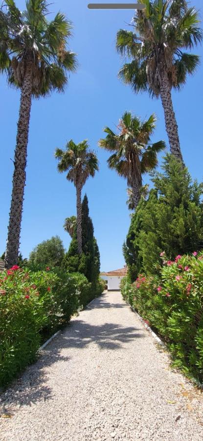 Jardines Fenicios Luxurious and Spacious Villa - B&B