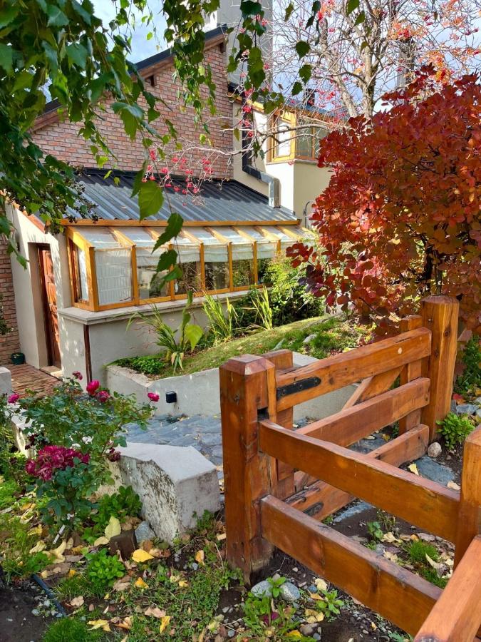 Casa Suiza, vistas panorámicas al lago, ciudad y montañas !! - B&B Bariloche