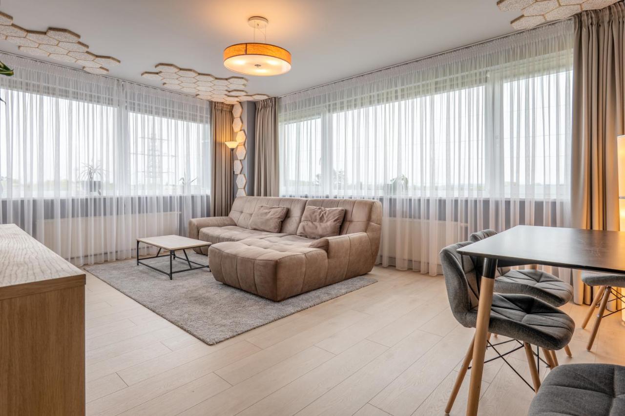 Spacious Spot I Workspace I Free Parking I ᴄᴏʜᴏsᴛ - B&B Palanga