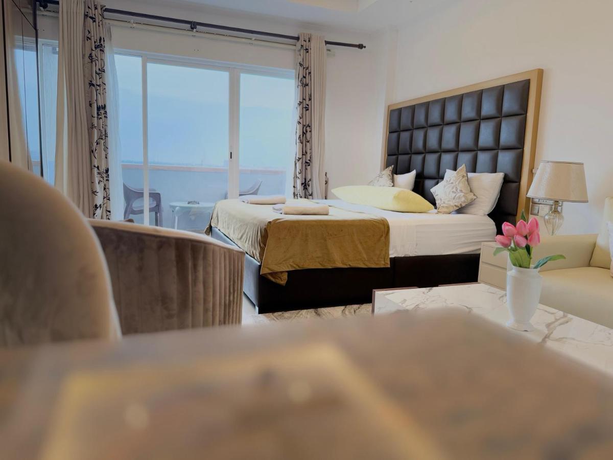 Estudio Deluxe con cama grande
