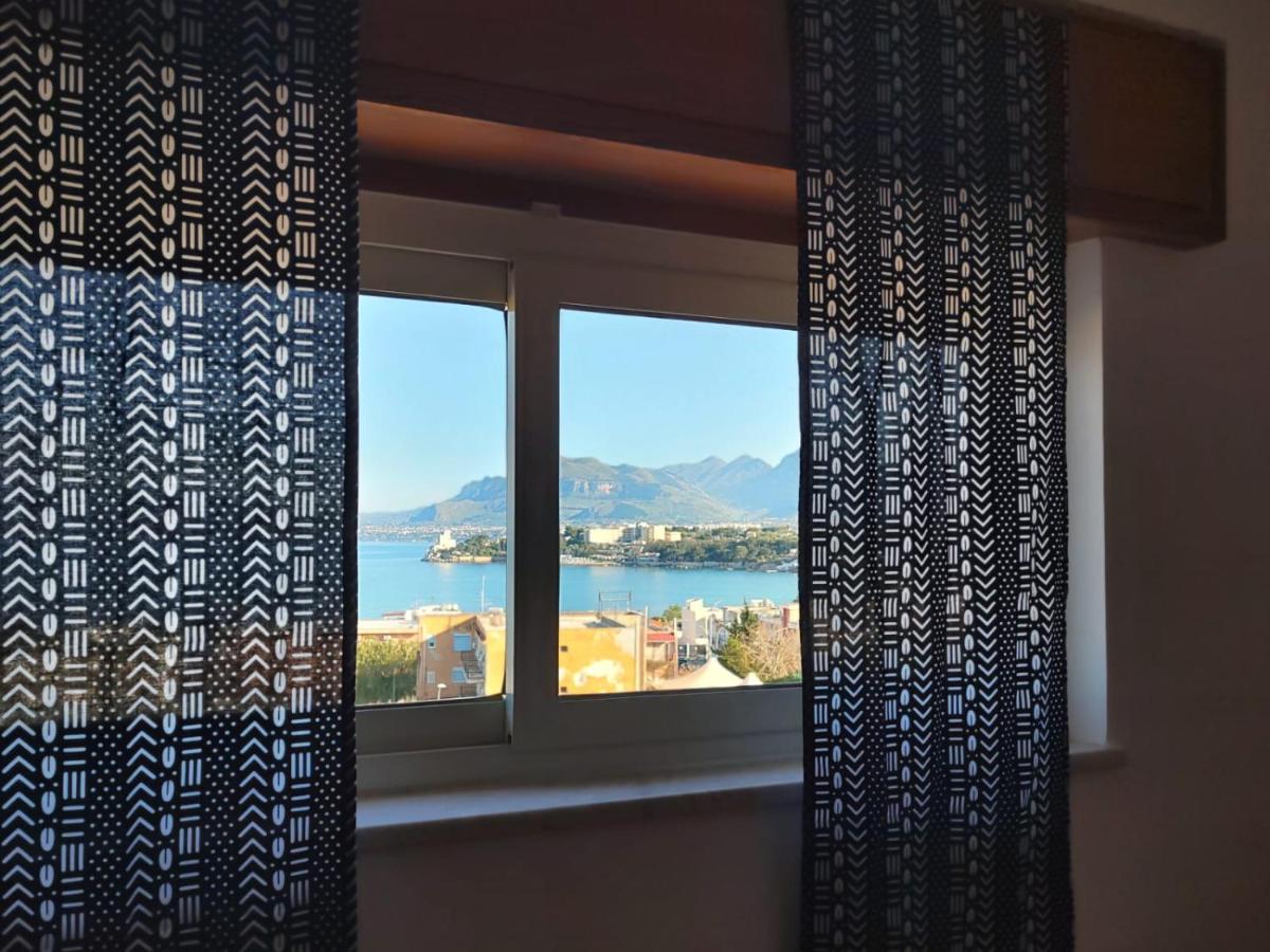Cà Porto-Rooms with Balcony&Terrace - B&B Santa Flavia