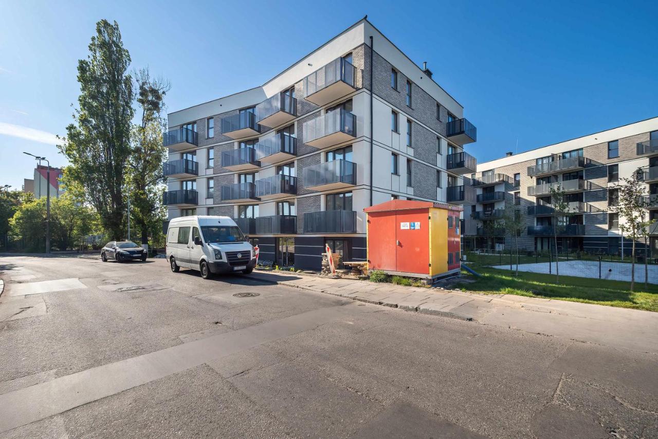 Bright Studio Mostek in Gdańsk with Balcony 3city by Noclegi Renters - B&B Gdansk