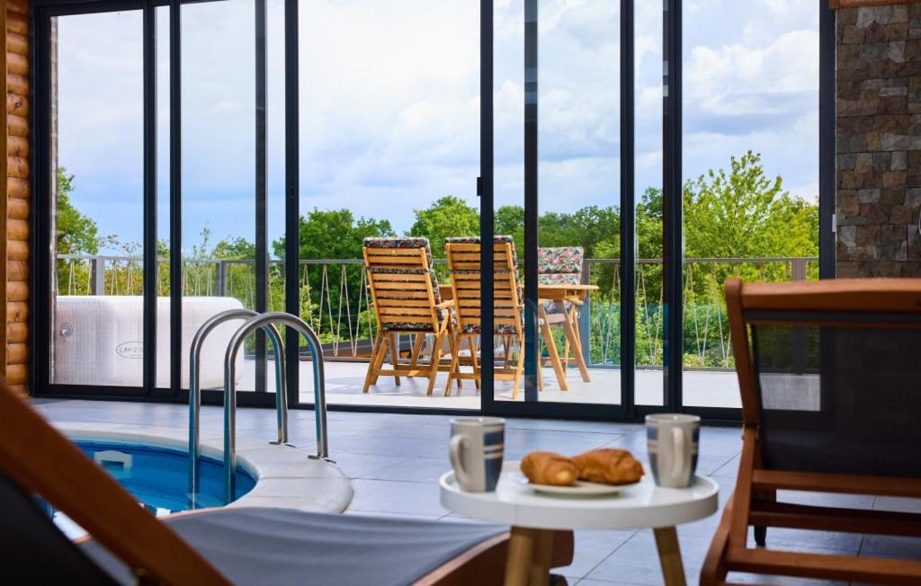 Holiday Home Zeleni Brijeg by Villas Guide - Chambres d’hôtes Hrastovica