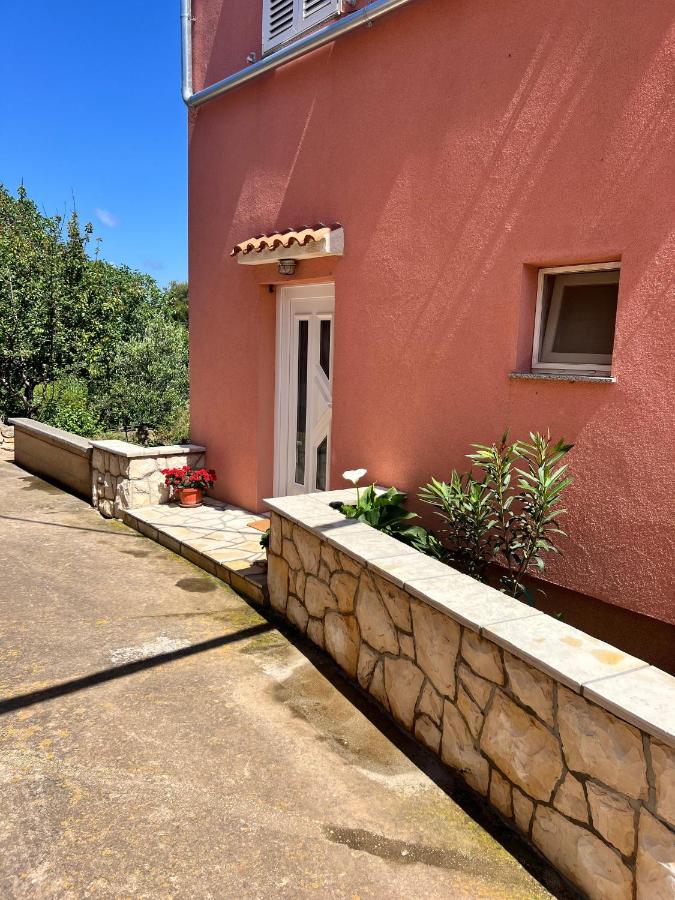 Apartmani Frakić - Ferienwohnung Veli Rat