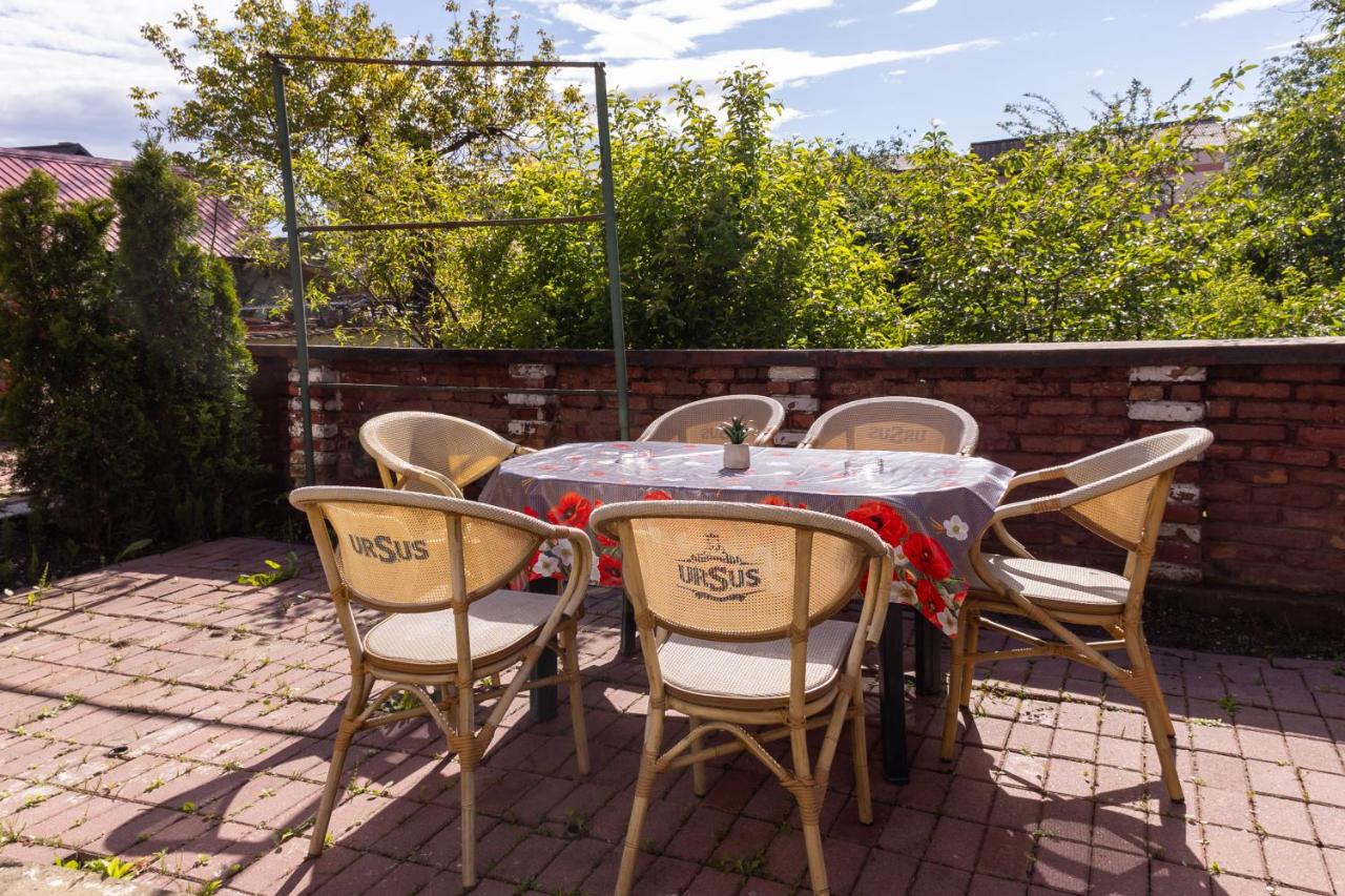 Casa Walter Ultracentral - Terasă Privată - B&B Curtea de Argeş