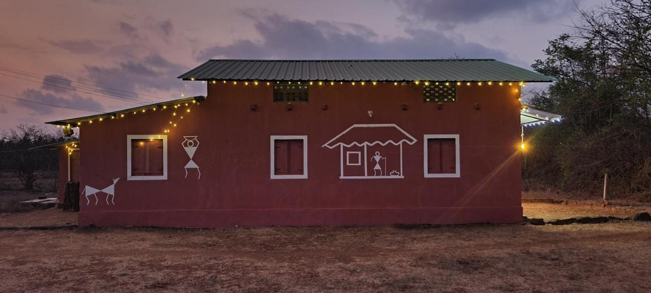 Pratishant Village Home Stay & Agro Tourism - B&B
