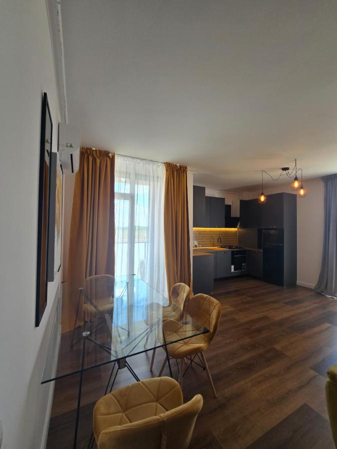 The Mustard Loft - Bed and Breakfast Dumbrăviţa