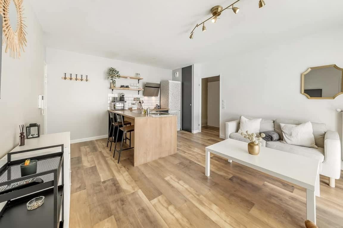 VAUBAN - Appartement au calme - Parking/Terrasse - B&B