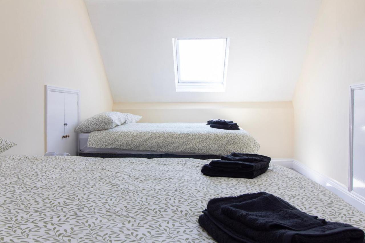 Brookvale Guest House Room 16 - B&B