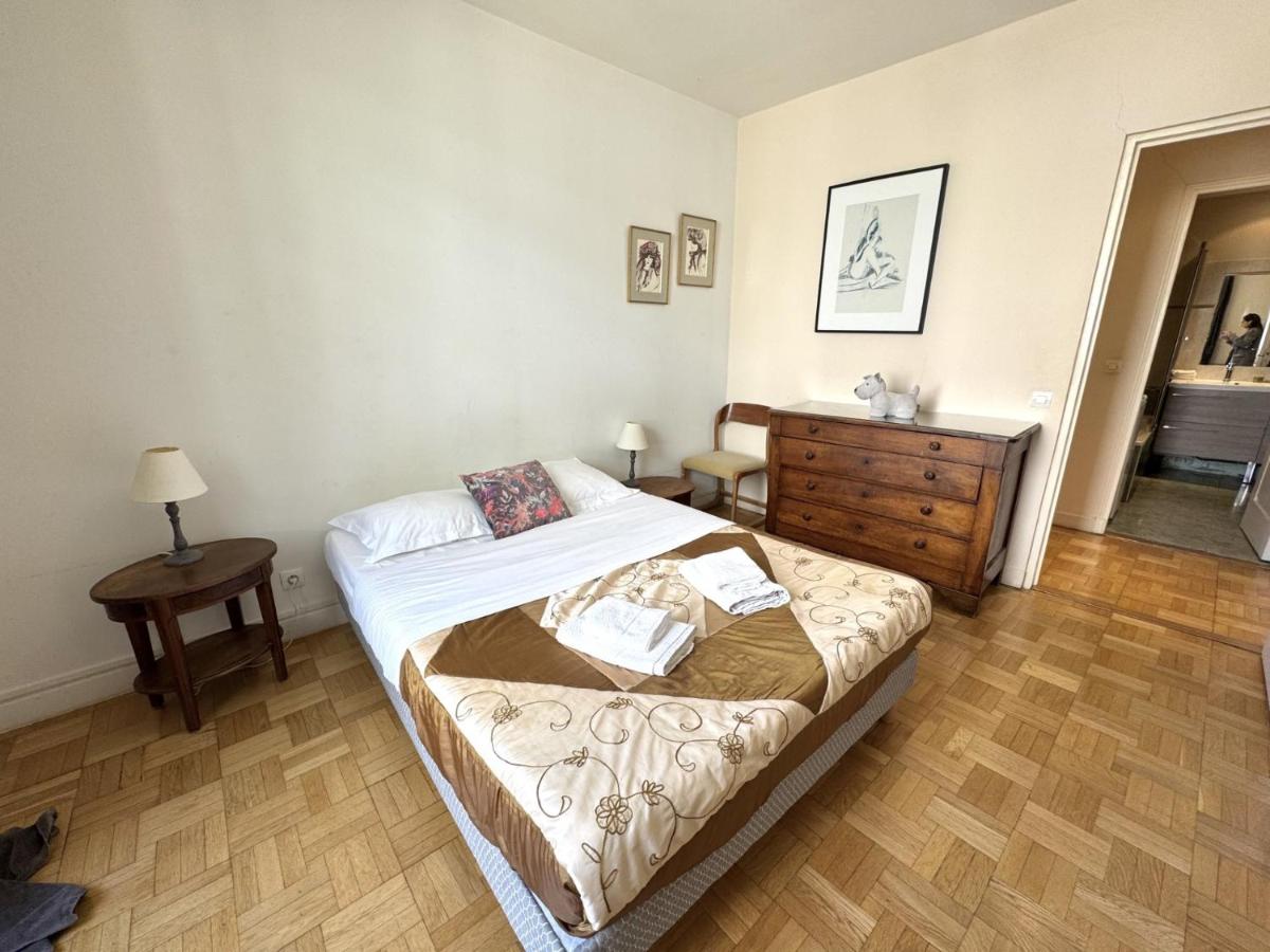 ApartHotel Riviera - Hotel des Postes 2 - City center Massena - B&B Nizza