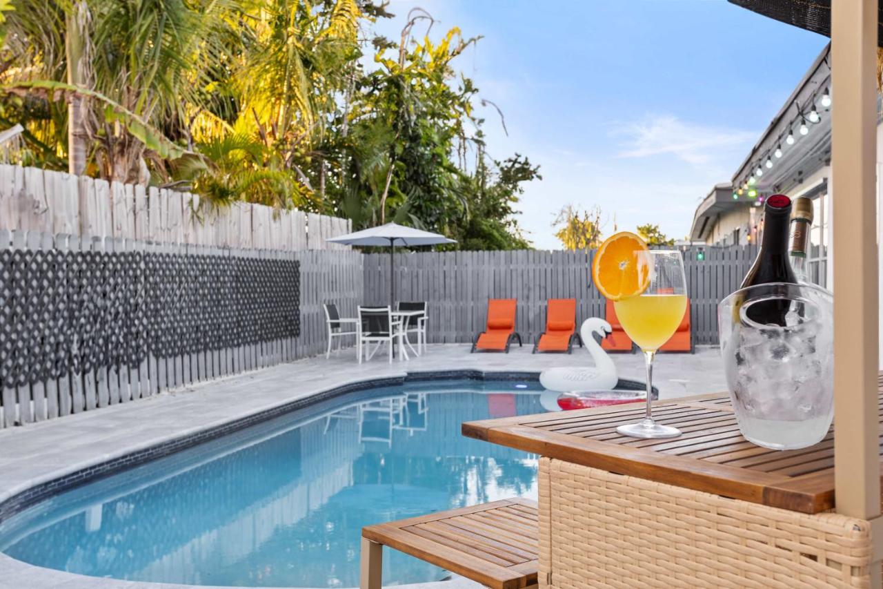 Luxury Miami Villa: Heated Pool Near Aventura Mall - B&B