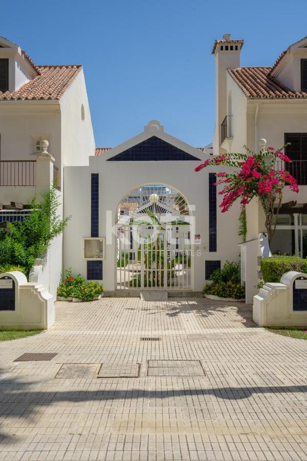 Koti Rentals - Astigi 2 - Bed and Breakfast Fuengirola