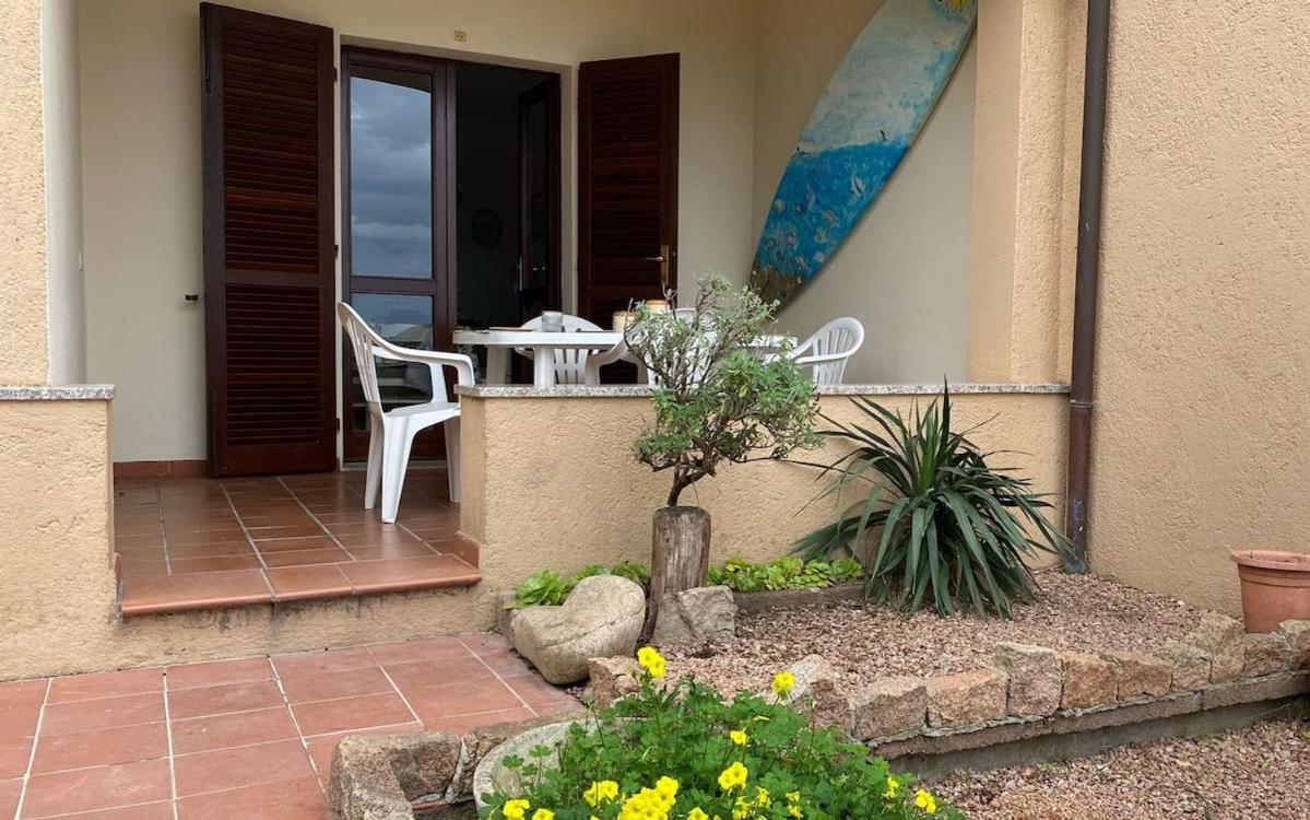 Appartamento vista mare Isola Rossa - Bed and Breakfast Cascabraga