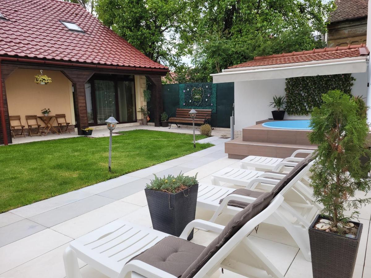 Vila DeaDorata - B&B