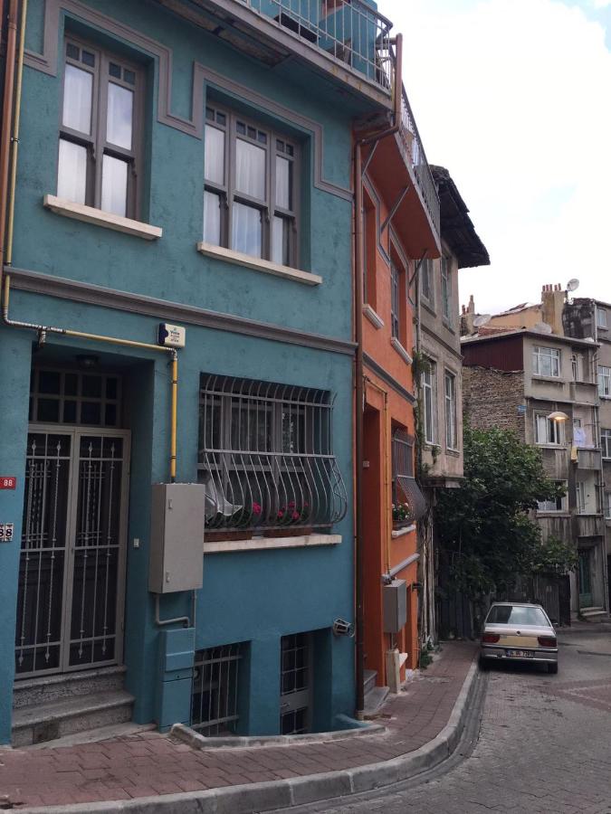 Turquoise House Featured in Elle Decor Magazine - Chambres d’hôtes Istanbul