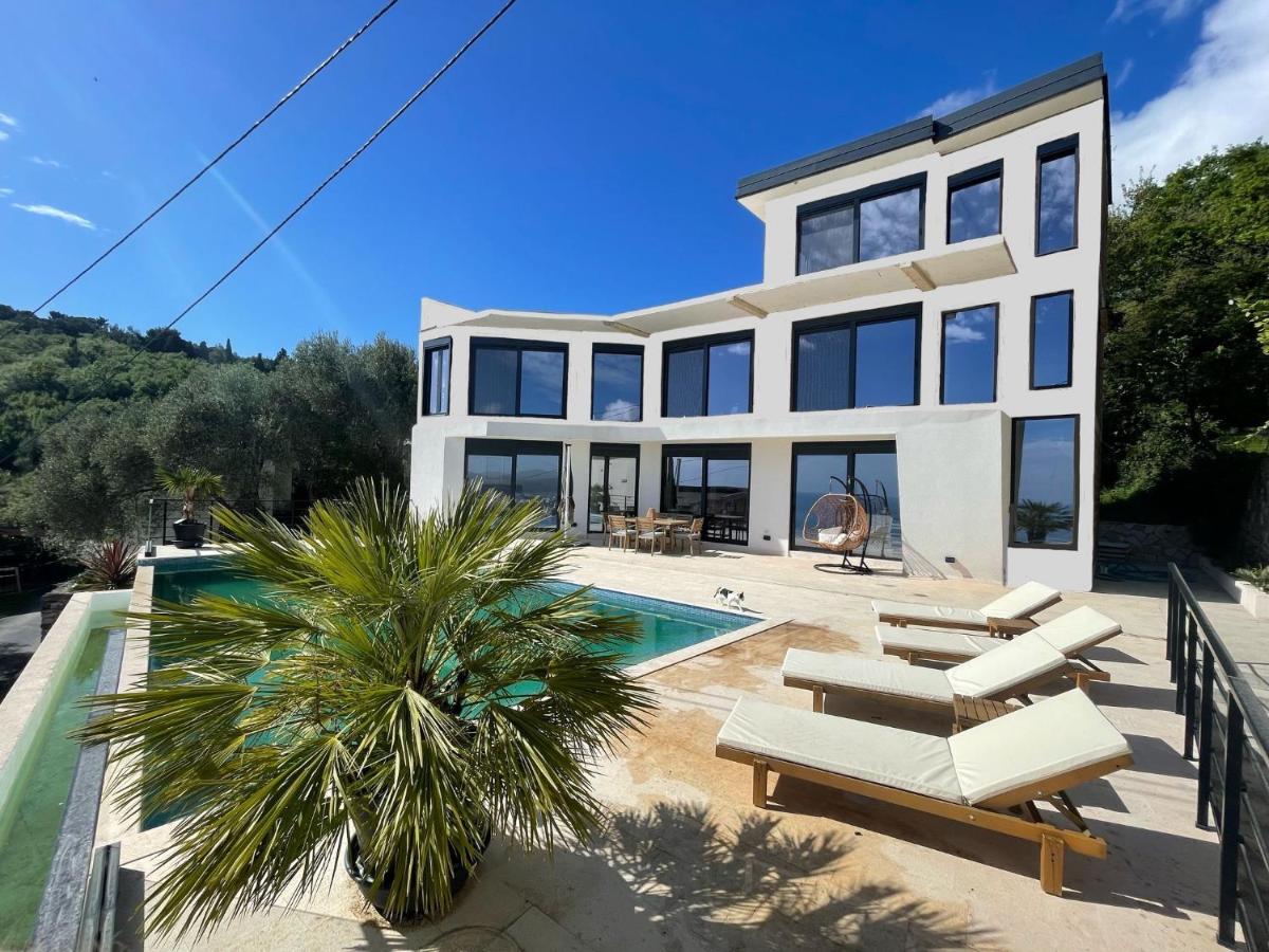 Villa Infinity Bar Montenegro - B&B Brca
