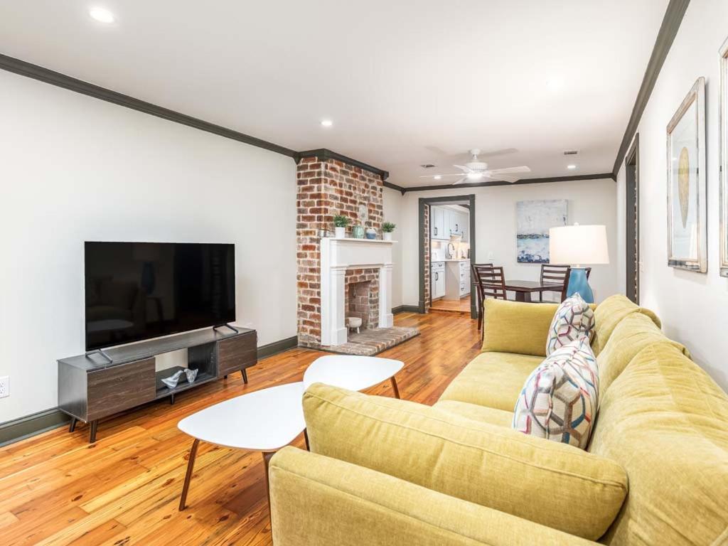 Waldburg Garden - B&B Savannah