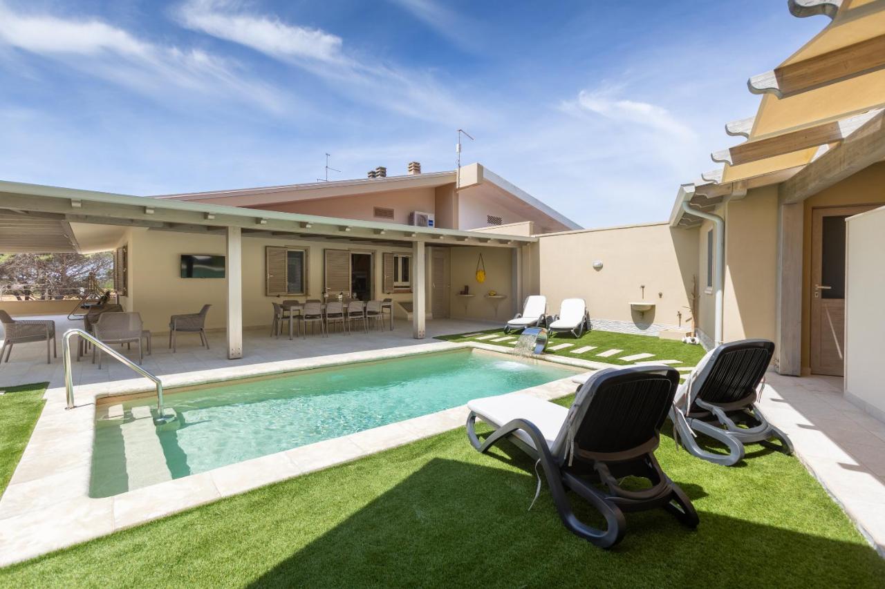 Villa Rachele 2 private pools - B&B Porto Pino