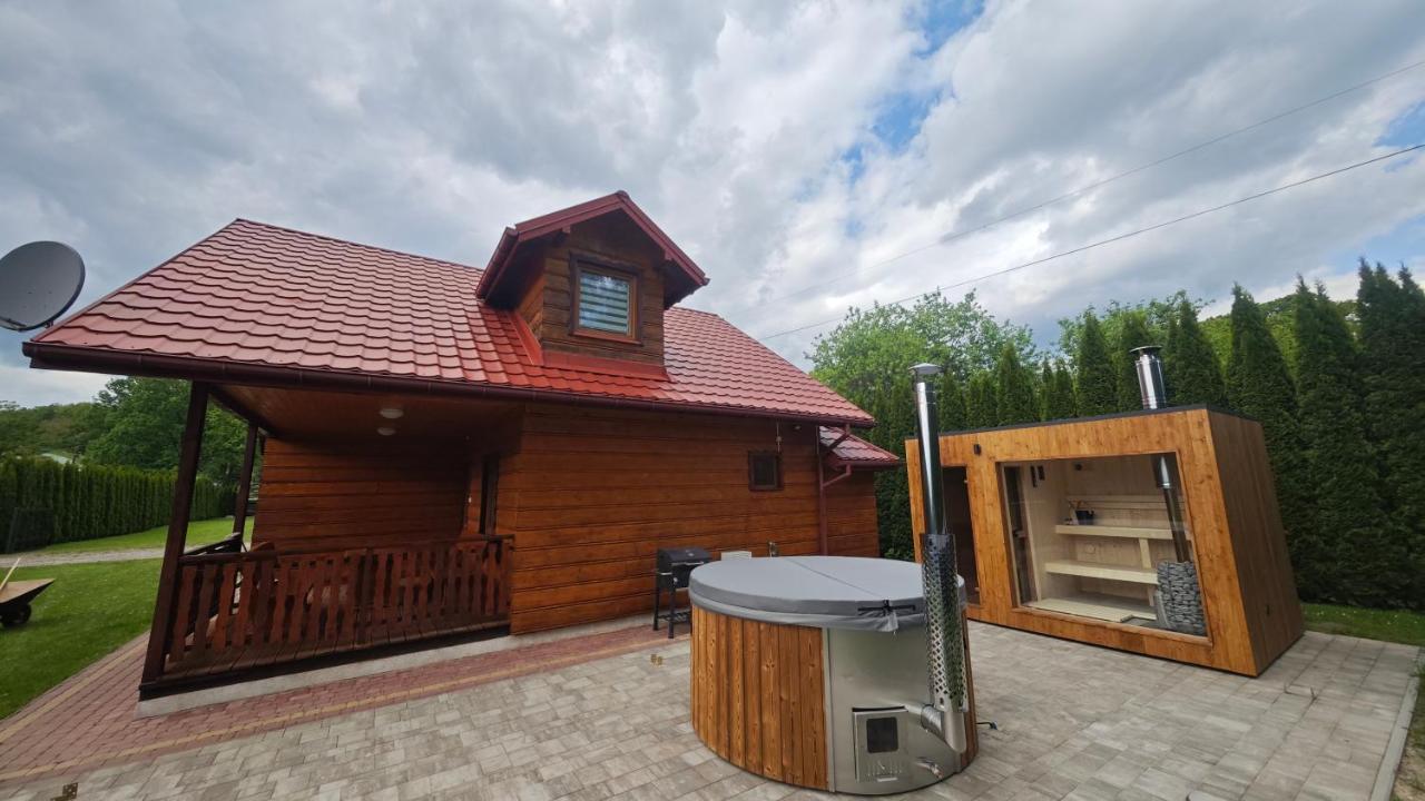 Ranczo Bieszczady 2 - Domek z Sauną i Jacuzzi - B&B Mrzygłód