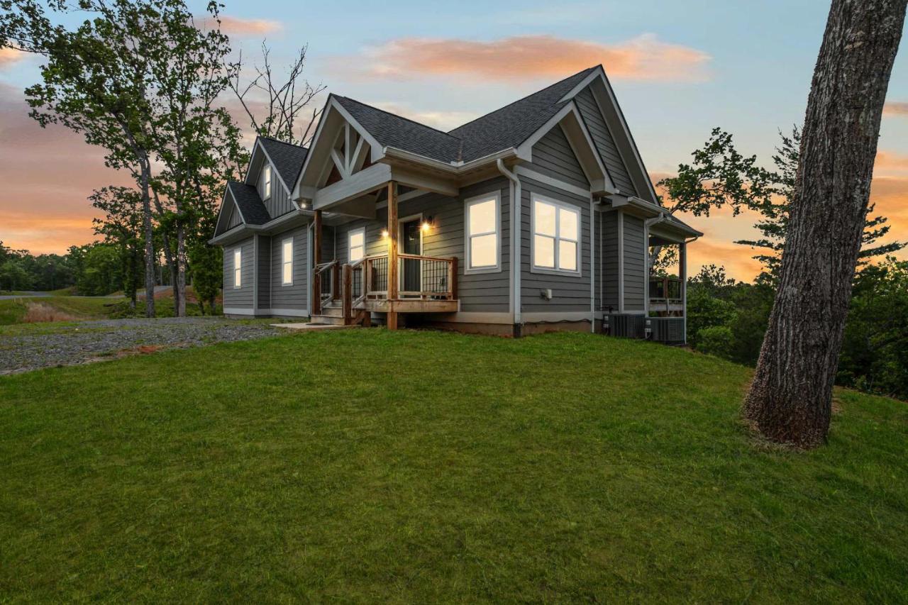 Modern Mountain Home with River Access - B&B Ellijay