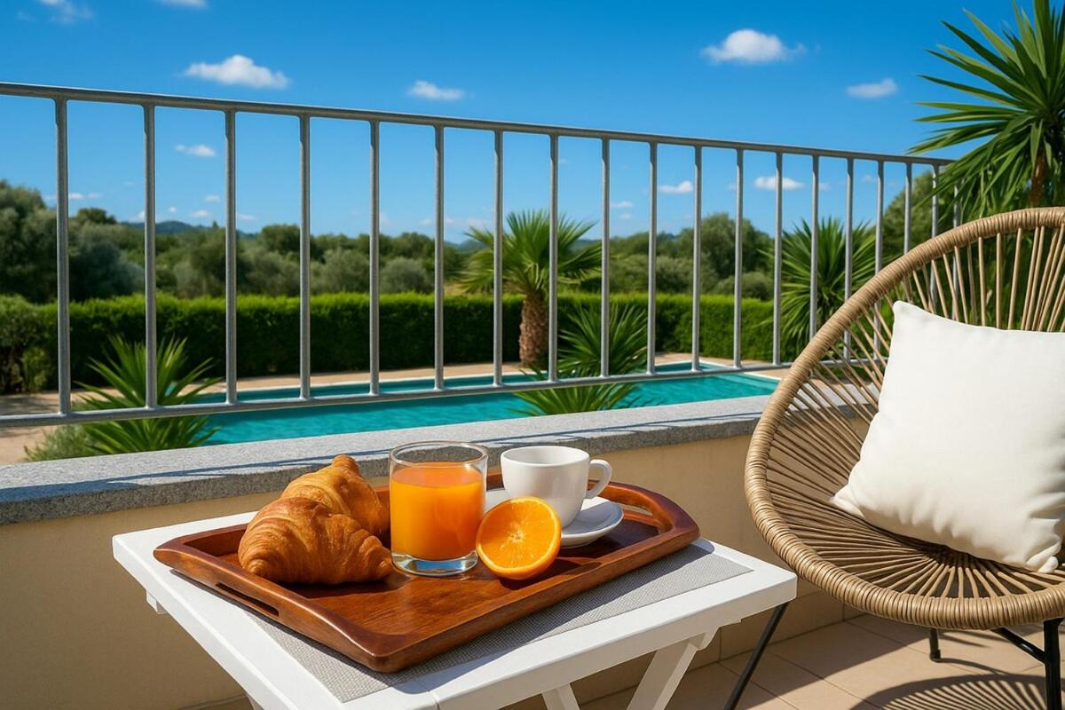 Green Villetta with a pool - B&B Viddalba