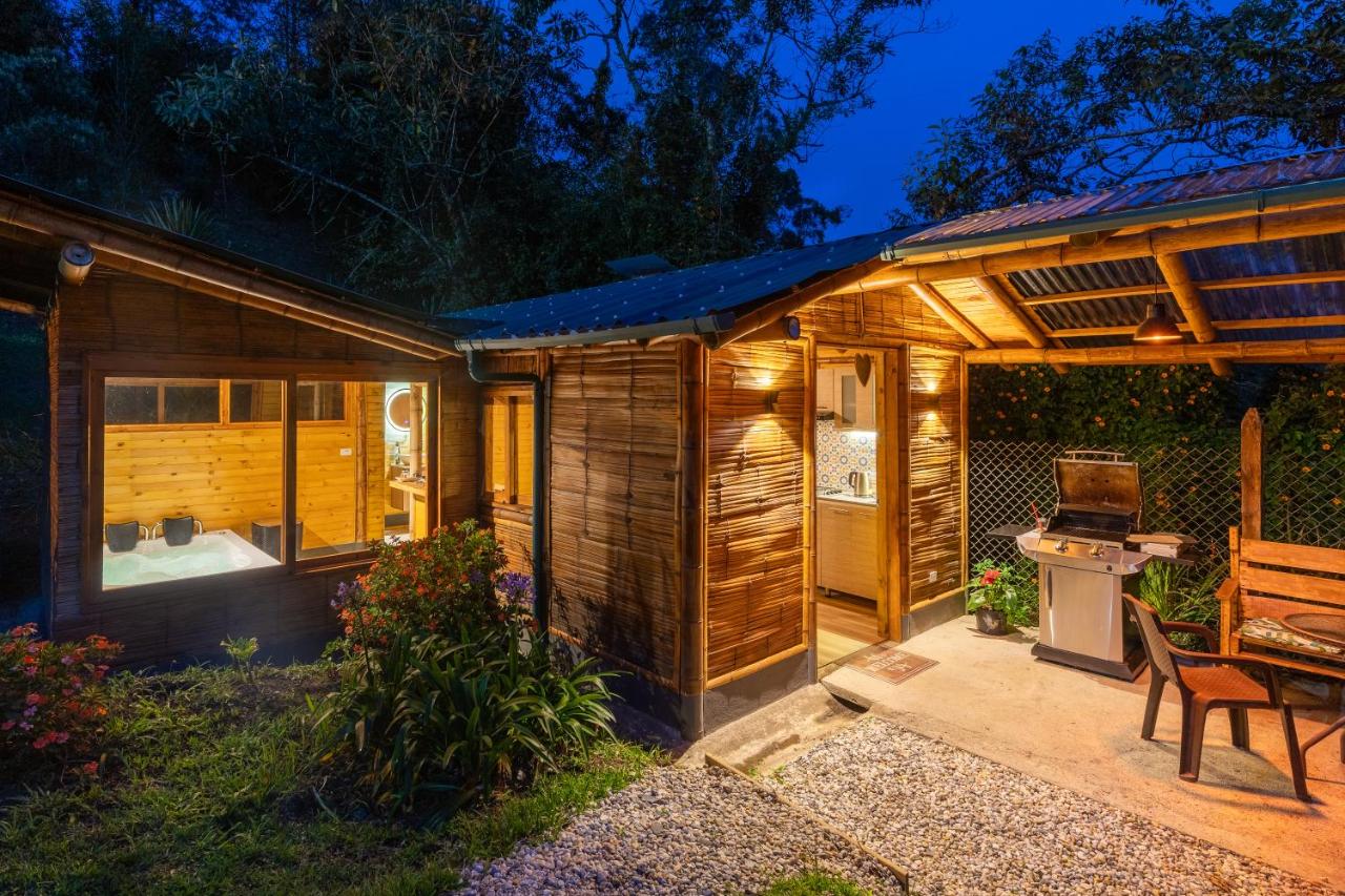 KITE KIWE LODGE - Parque Arvi - B&B Guarne