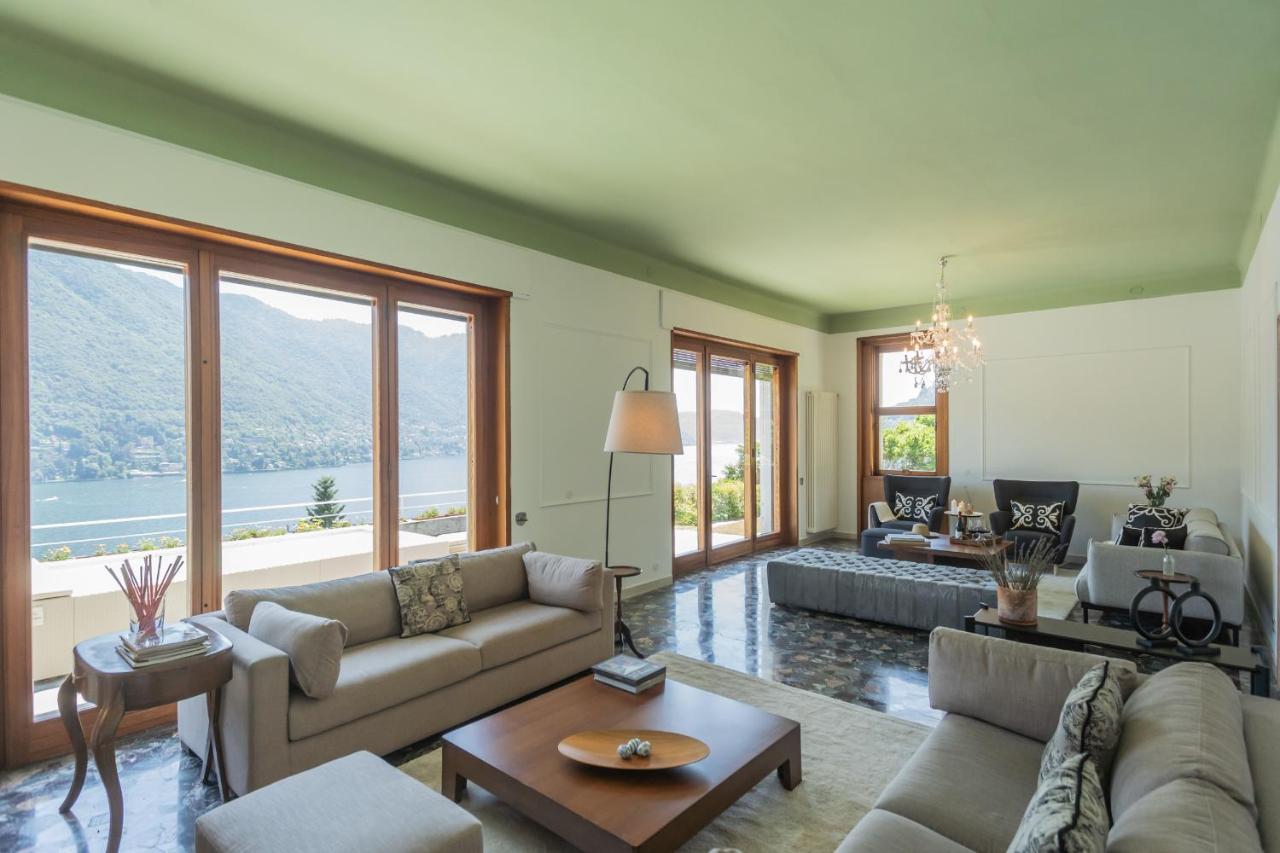 Villa Chiara Lake Como with private garden by Rent All Como - B&B Moltrasio