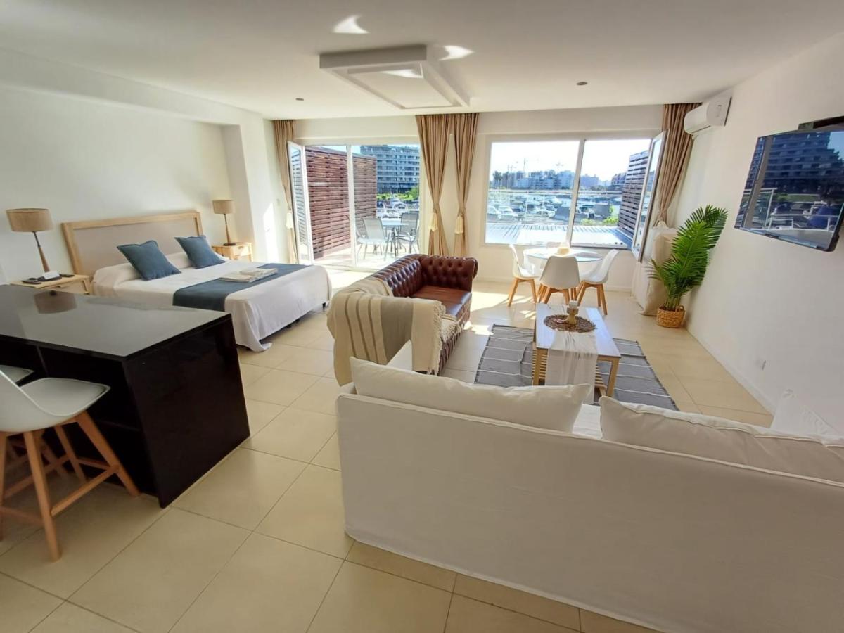 APART , DEPARTAMENTOS loft , bahia grande nordelta , BALCON JACUZZI Y vista a la bahia - B&B