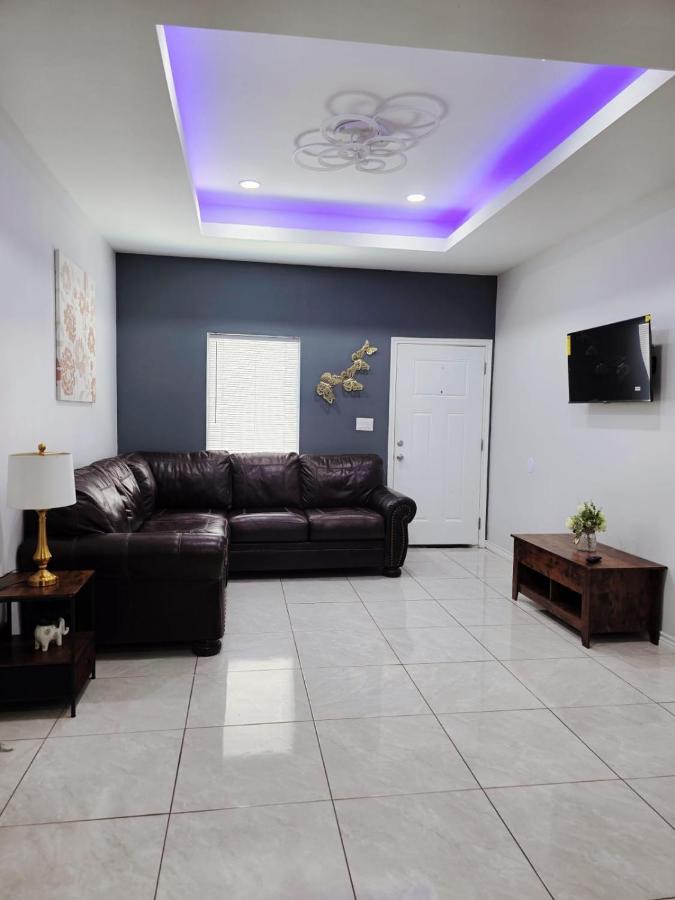 Apartment 3 bedrooms 40 minutes from South Padre - B&B Weslaco