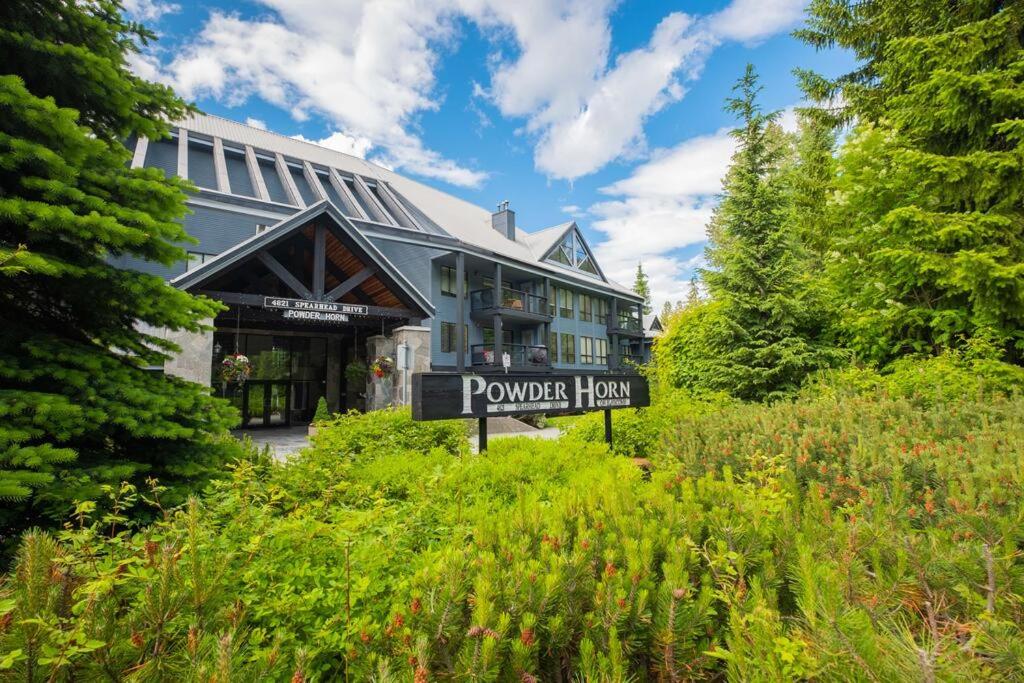 Powderhorn by Whistler Blackcomb Vacation Rentals - B&B