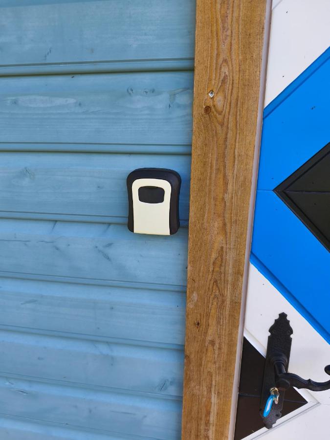 Private tinyhouse - Blue House - B&B Lõupõllu